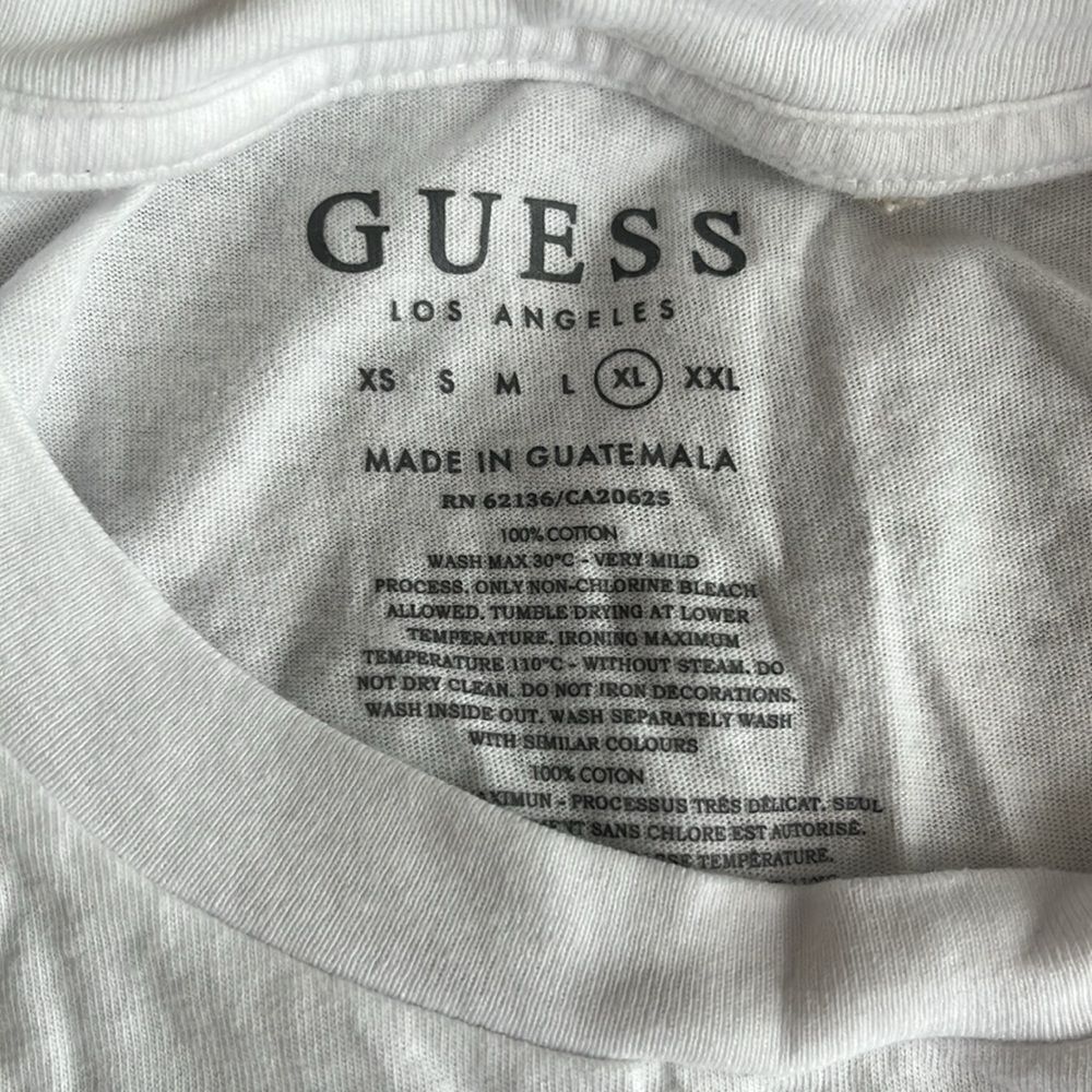 Guess tee - Picture 3 of 4
